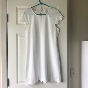 White dress // Size M